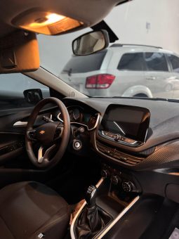 
										Onix Plus Lt Turbo cheio									