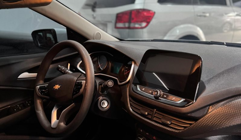 
								Onix Plus Lt Turbo cheio									