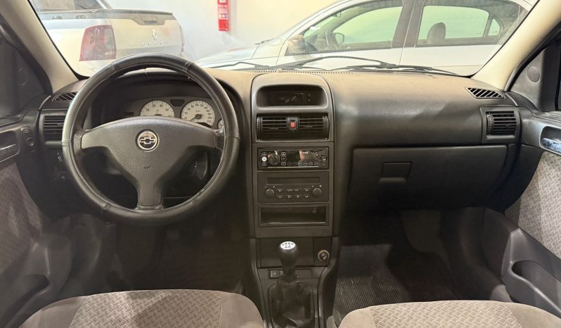 
								Chevrolet Astra GLS cheio									