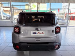 
										Jeep Renegade Sport cheio									