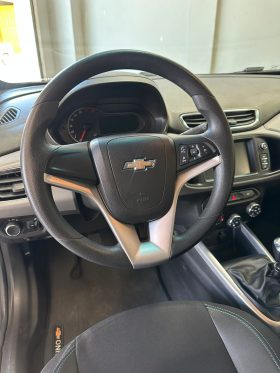 Chevrolet (GM) Onix 2019 Sedan Flex Preto 102836