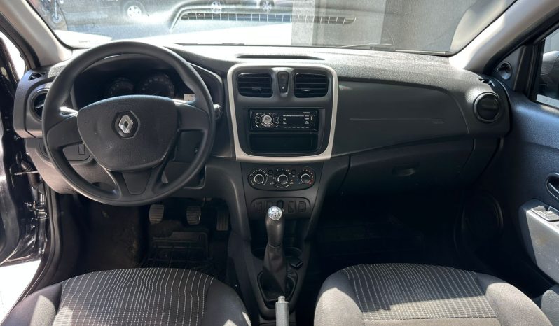 
								Sandero Authentic cheio									